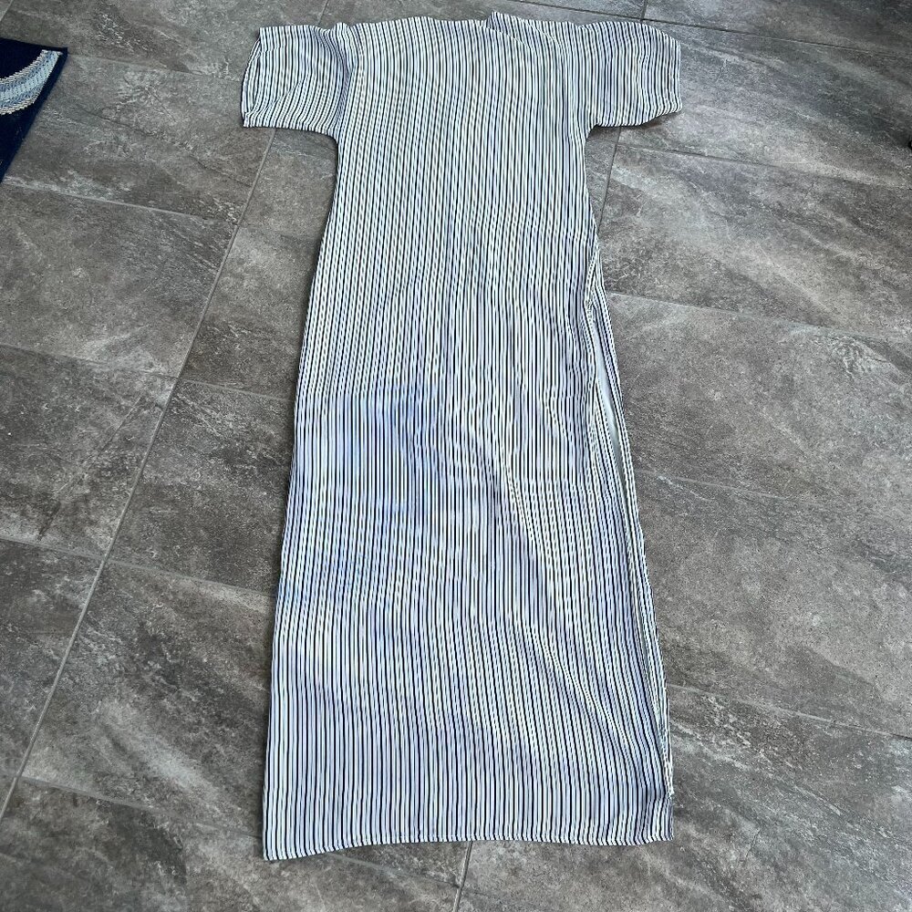 Paolita Voyage 100% Silk Striped Maxi Dress Cover Up Size Medium Missing Tie - Picture 8 of 15